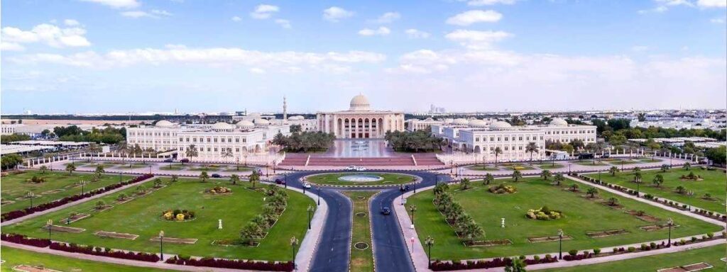American University of Sharjah (AUS)